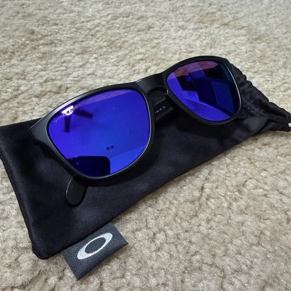 Oakley Frogskins - Picture 6 of 7